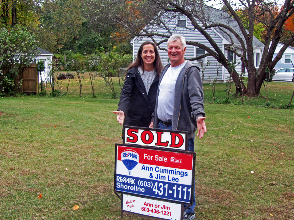 happy homebuyers with Ann and Jim